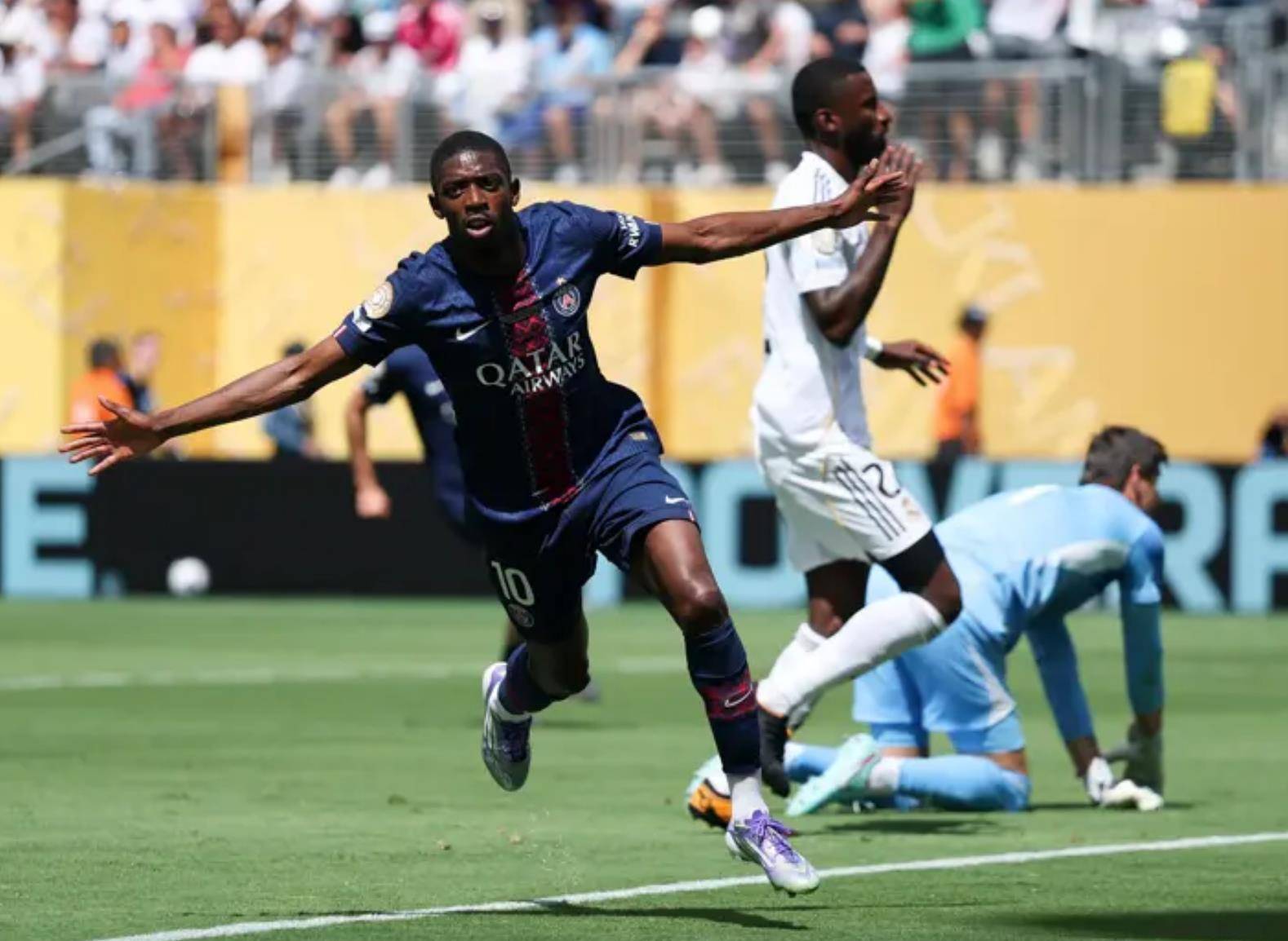 包含波尔图战平巴黎圣日耳曼，莫德里奇扑点救主世界杯的词条